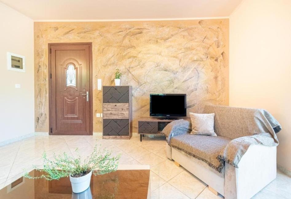 Faeax Guesthouse Línia エクステリア 写真